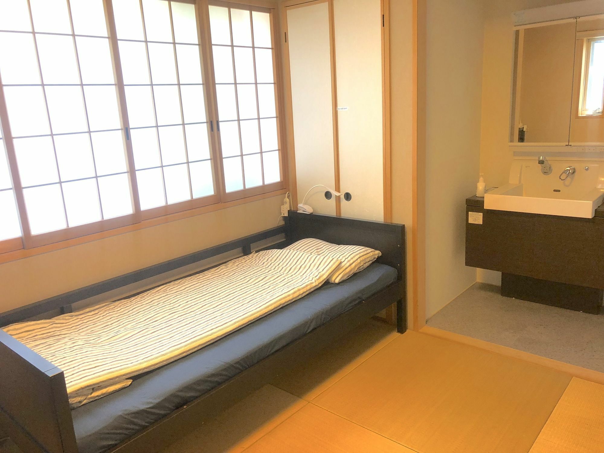 Отель Tokyo Art House Экстерьер фото